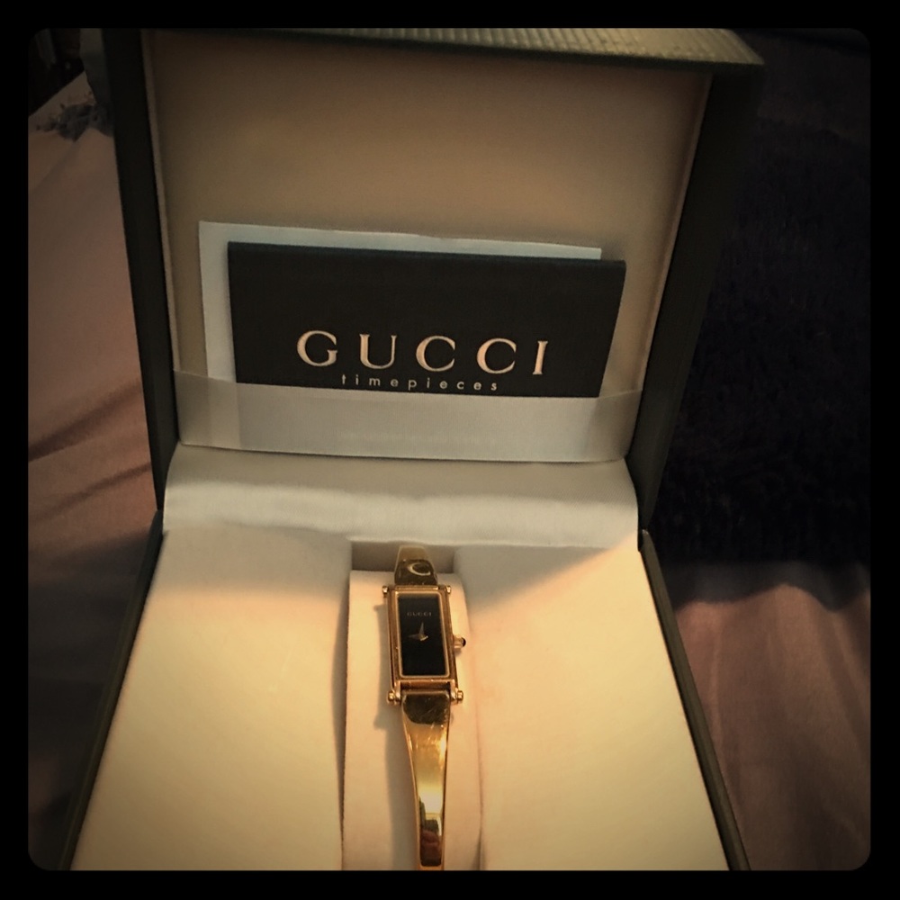 🖤Authentic Vintage 1998 Gucci 1500 Watch🖤